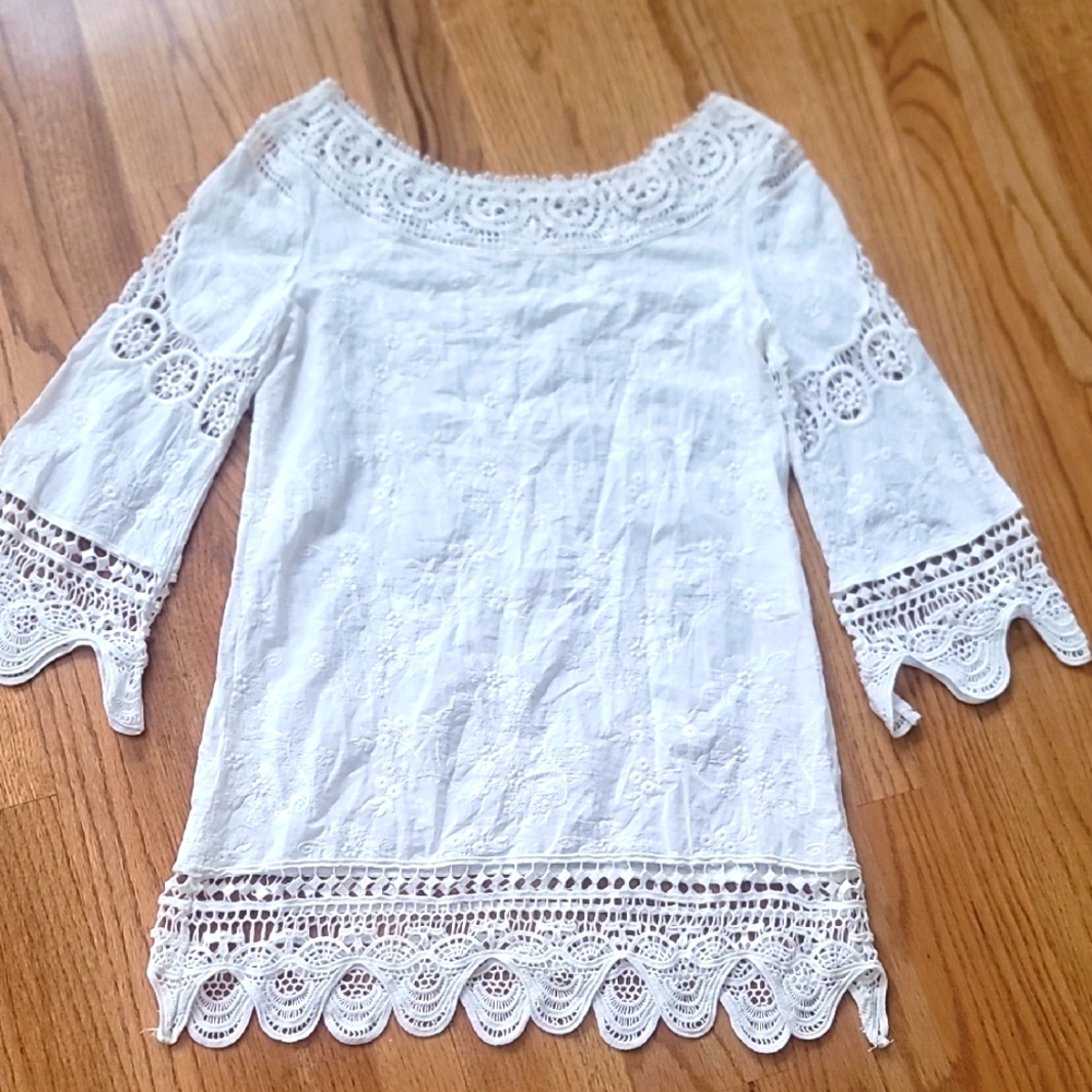 Elegant White Lace Women's Top Tunic